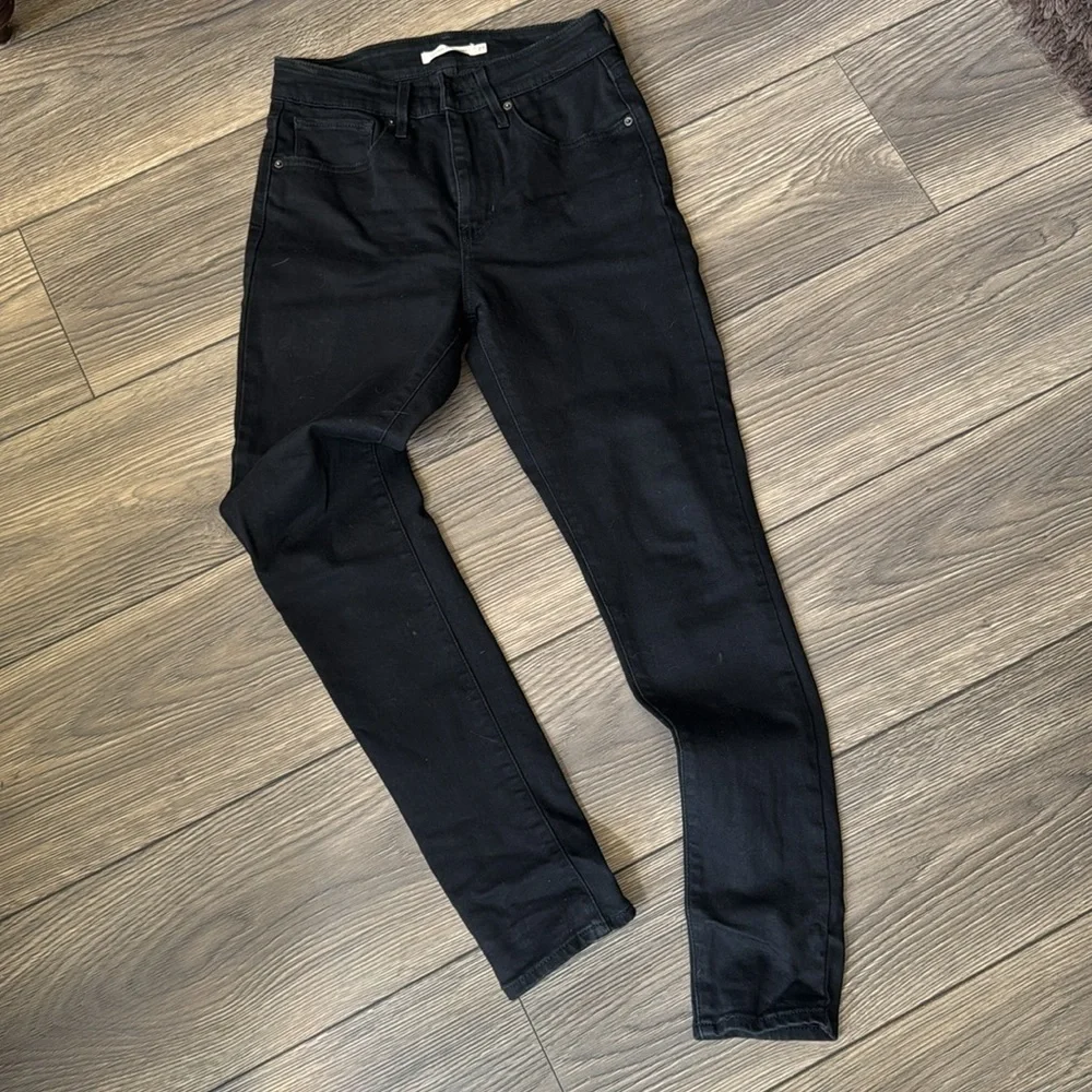 Levi’s 721 high rise skinny Black Jeans system 27